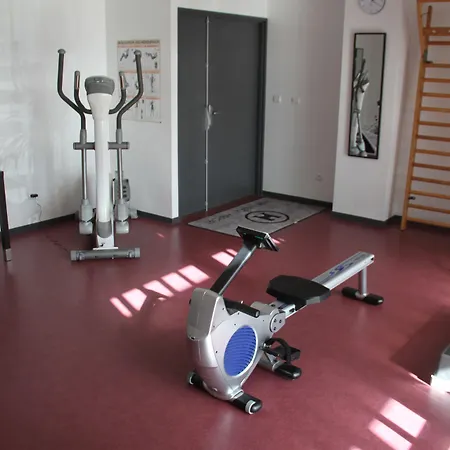 Park Wilson Airport Apartmanhotel