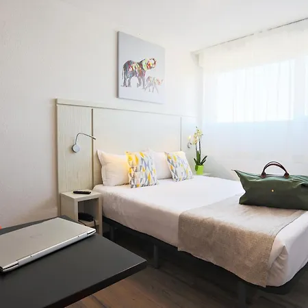 Park Wilson Airport Apartahotel 3*