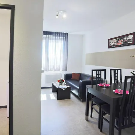 Park Wilson Airport 3*