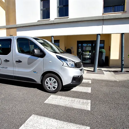 Park Wilson Airport 3*