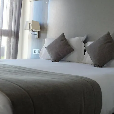 Park Wilson Airport Aparthotel